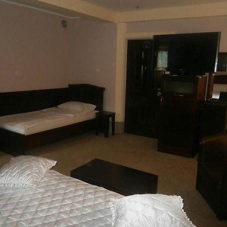 Hotel Vila Mitic Luxx Spa Centar Leskovac  Eksteriør bilde