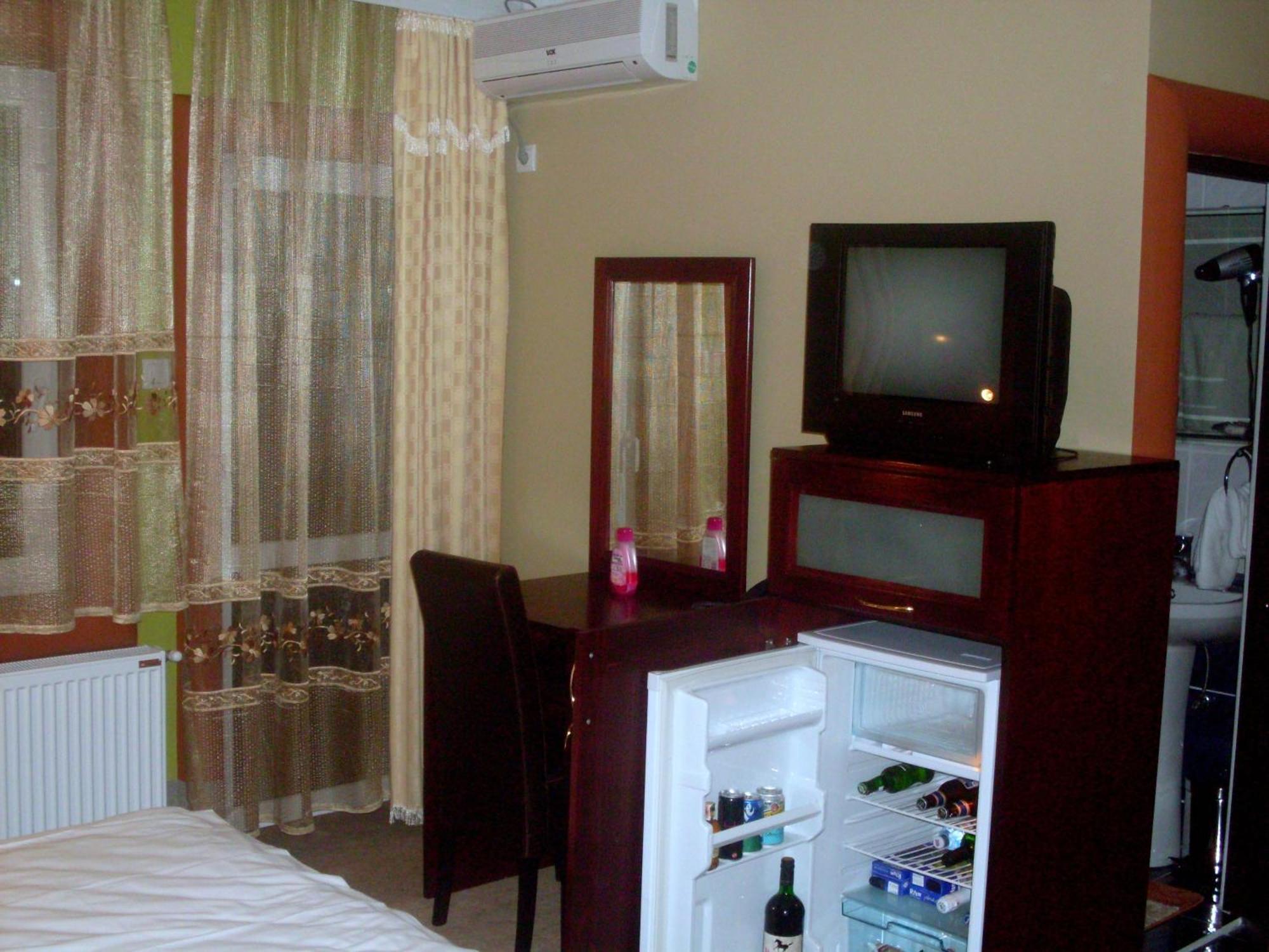 Hotel Vila Mitic Luxx Spa Centar Leskovac  Eksteriør bilde
