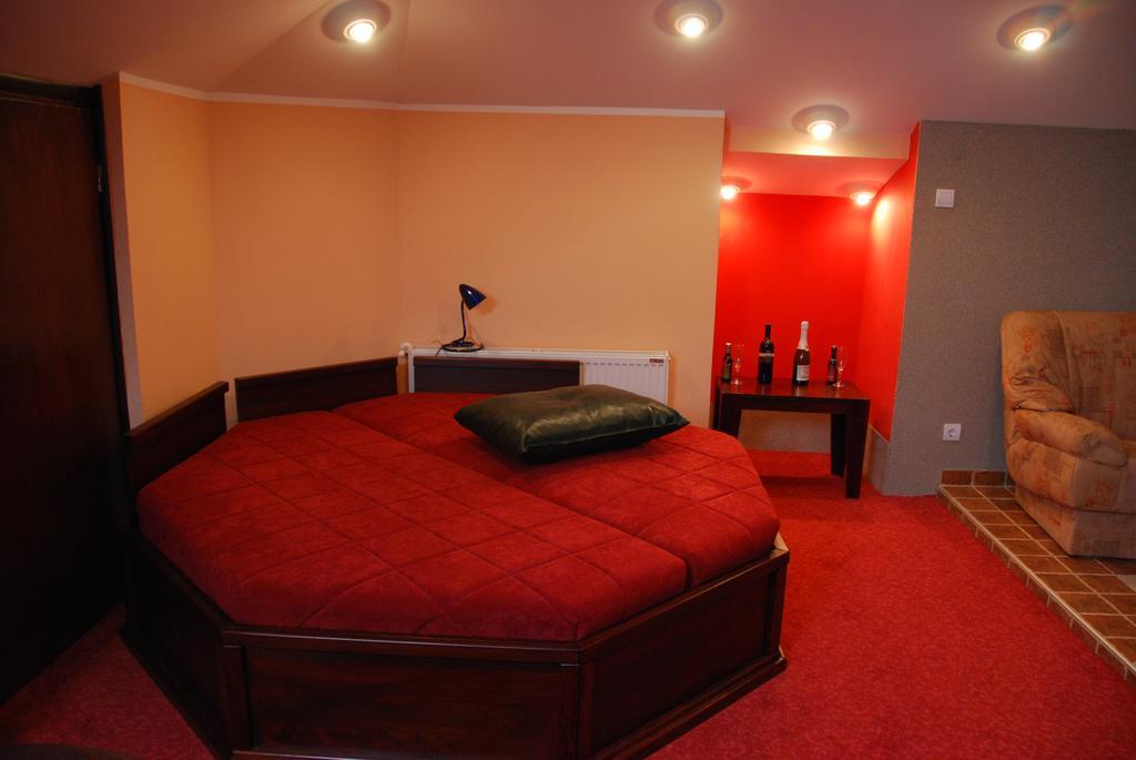 Hotel Vila Mitic Luxx Spa Centar Leskovac  Eksteriør bilde